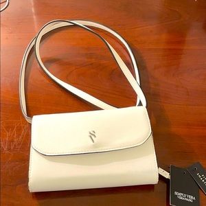 NWT Simply Vera Wang White Envelope Crossbody Bag